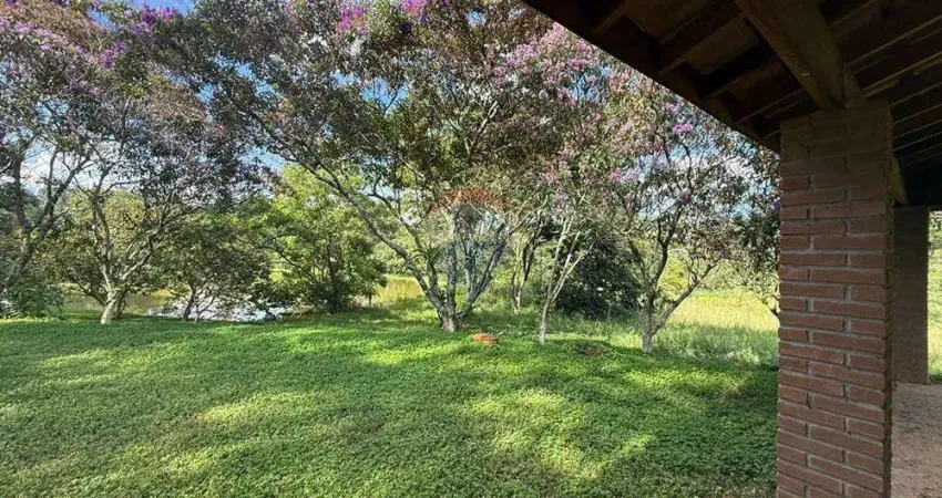 Chácara para alugar em Campo Novo de 270.00m² com 3 Quartos, 1 Suite e 7 Garagens