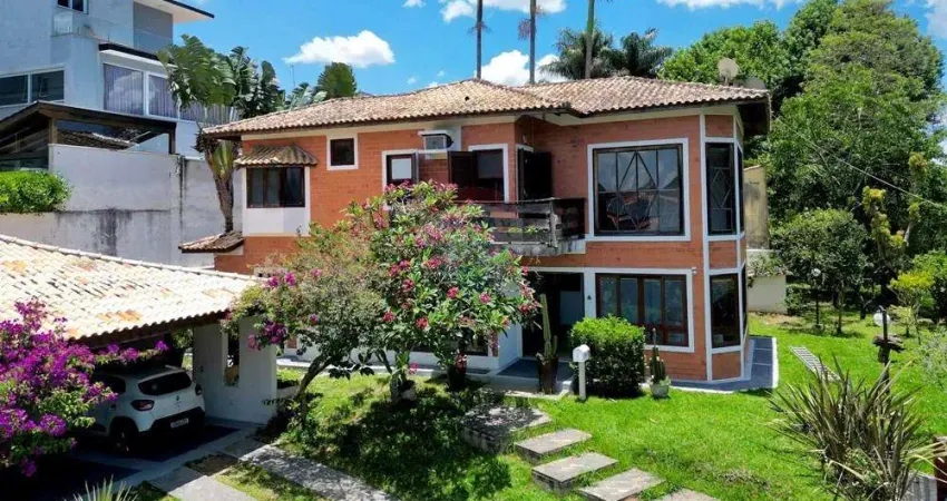 Casa para venda em Parque Residencial Itapeti de 233.24m² com 4 Quartos, 2 Suites e 2 Garagens