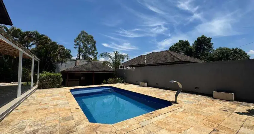 Casa de Condomínio para alugar em São Paulo Ii de 250.00m² com 3 Quartos, 3 Suites e 5 Garagens