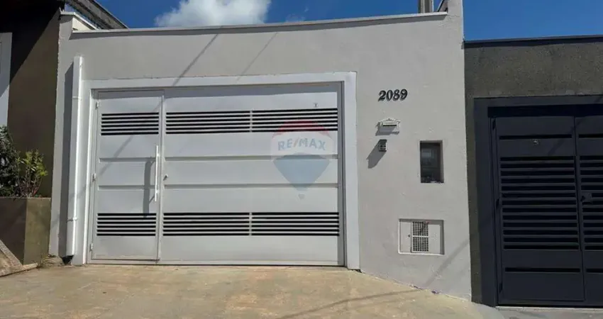 Casa para venda em Jardim Ypê de 100.00m² com 2 Quartos, 1 Suite e 2 Garagens