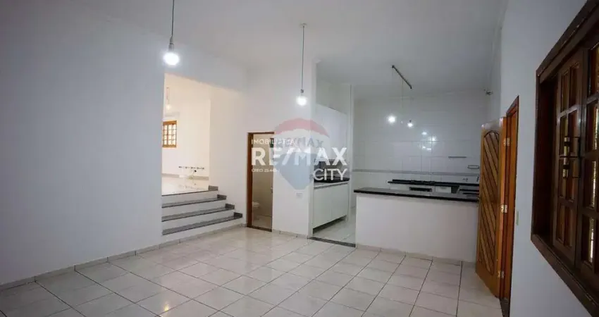 Casa de Condomínio para alugar em Residencial Dos Lagos de 340.00m² com 3 Quartos, 3 Suites e 5 Garagens