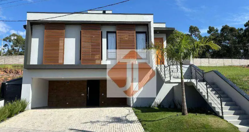 Casa para venda em Condomínio Villa D'oro de 272.00m² com 3 Quartos, 3 Suites e 6 Garagens