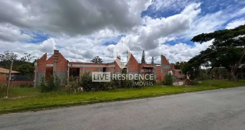 Casa para venda em Ville Chamonix de 420.00m² com 5 Quartos, 5 Suites e 4 Garagens