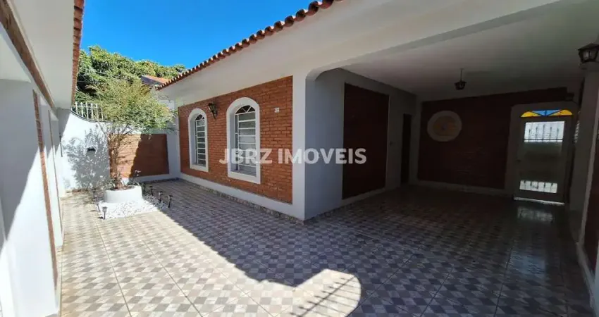Casa para venda em Vila Furlan de 160.00m² com 4 Quartos, 1 Suite e 2 Garagens