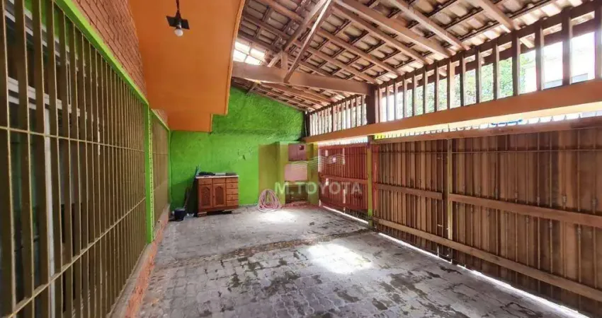 Casa para venda em Parque Renato Maia de 216.00m² com 5 Quartos, 1 Suite e 4 Garagens