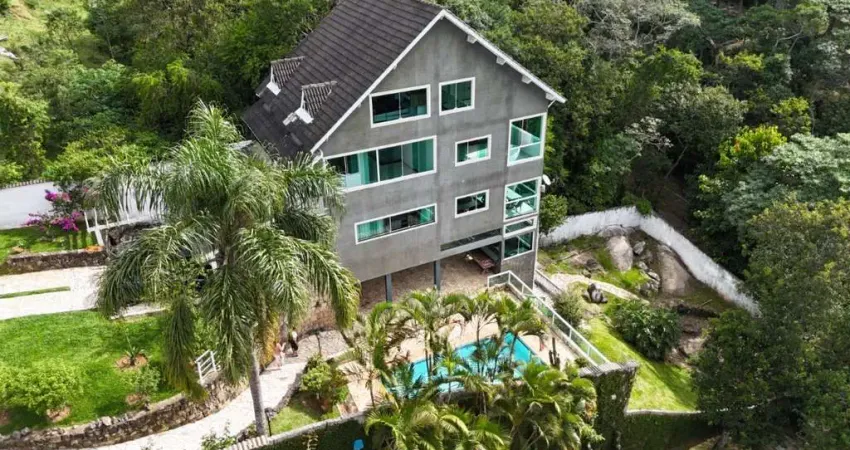 Casa para venda em Santa Inês de 700.00m² com 4 Quartos, 4 Suites e 9 Garagens