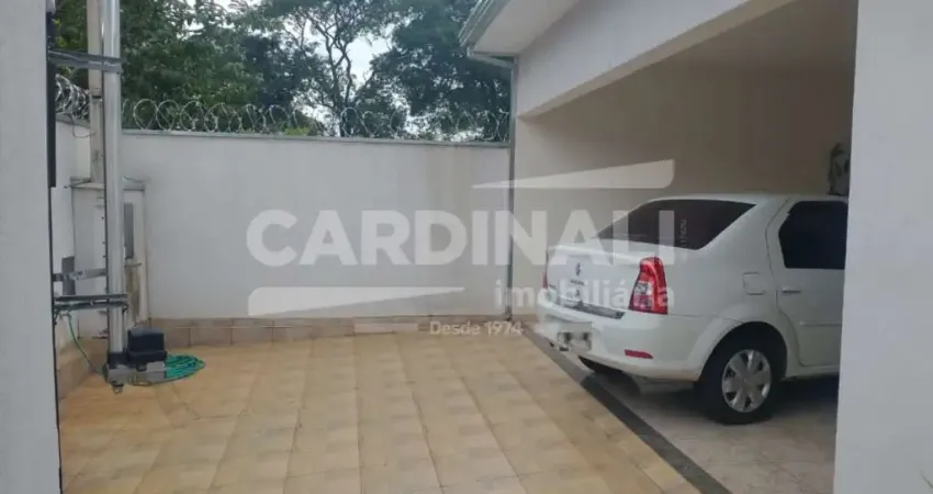 Casa para venda em Jardim Botânico de 202.00m² com 3 Quartos e 7 Garagens