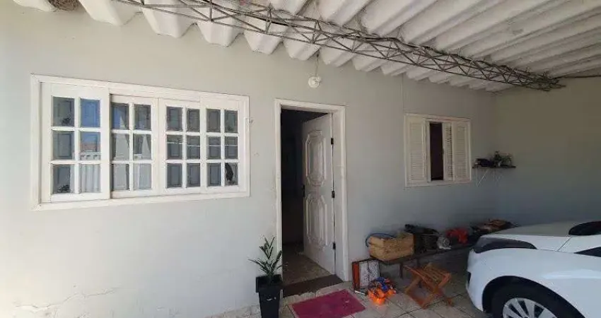Casa para venda em Santa Terezinha de 130.00m² com 3 Quartos e 4 Garagens