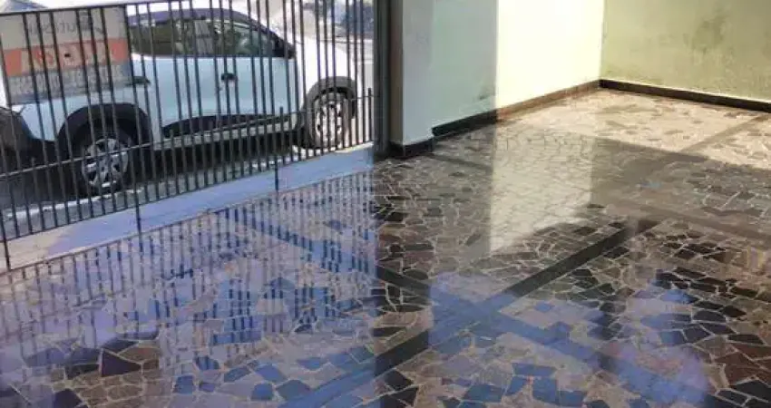 Sobrado para venda e aluguel em Centro de 275.00m² com 3 Quartos e 2 Garagens