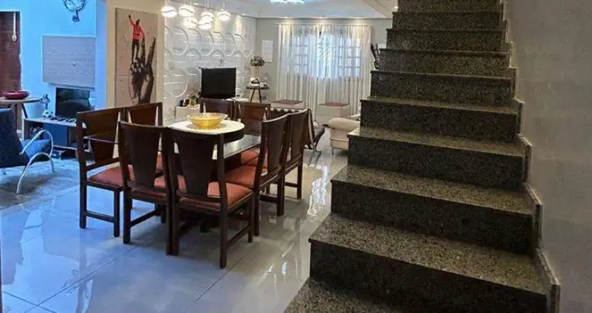 Casa para venda em Vila Lavínia de 174.00m² com 3 Quartos, 1 Suite e 2 Garagens