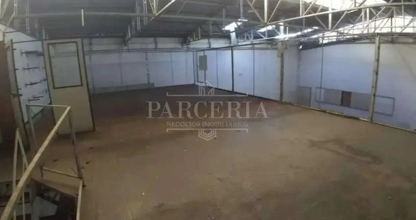 Galpão / Depósito / Armazém para alugar em Vila Bandeirantes de 660.00m²