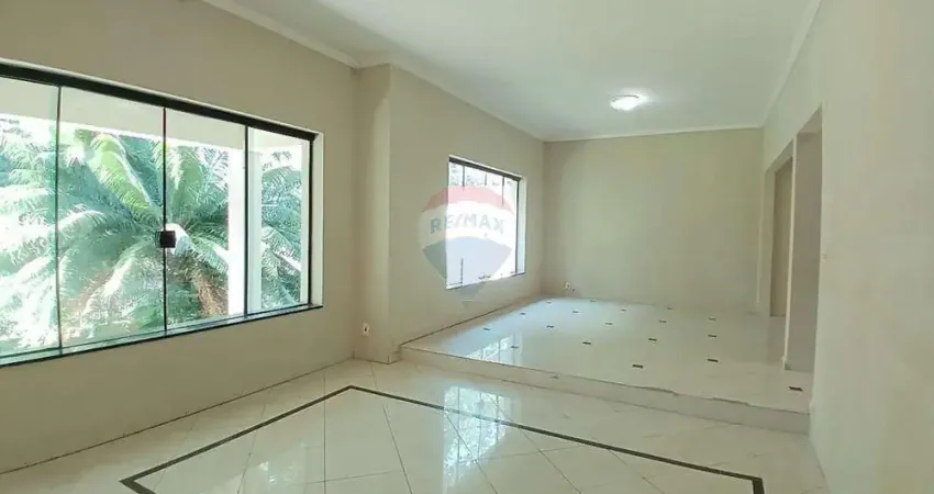 Casa para venda em Centro de 291.47m² com 3 Quartos, 2 Suites e 5 Garagens
