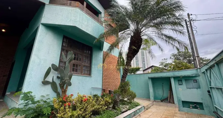 Casa de Condomínio para venda em Jardim Colinas de 420.00m² com 4 Quartos, 2 Suites e 3 Garagens