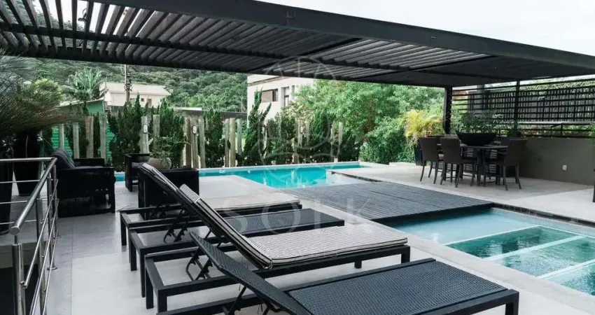 Casa para venda em Praia Do Estaleirinho de 1200.00m² com 5 Quartos, 5 Suites e 5 Garagens