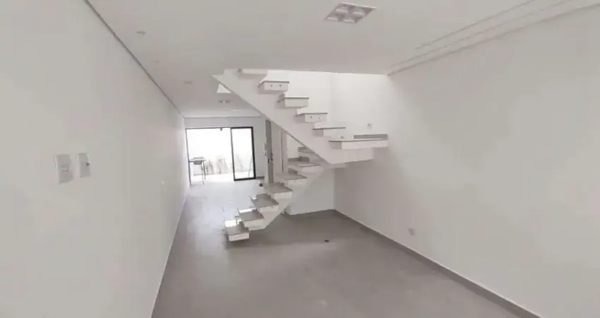 Sobrado para venda em Vila Granada de 105.00m² com 3 Quartos, 1 Suite e 2 Garagens