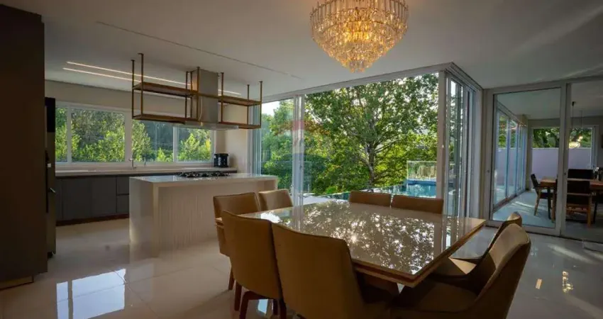 Casa de Condomínio para venda em Caxambu de 333.00m² com 4 Quartos, 2 Suites e 4 Garagens