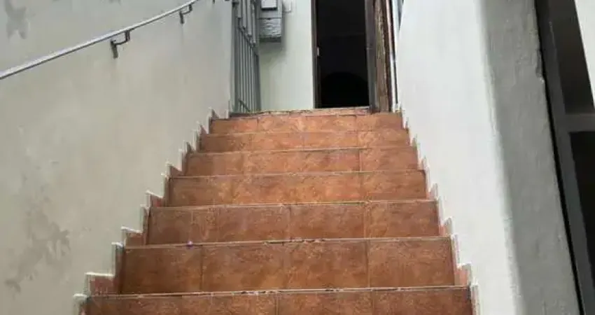 Casa para venda e aluguel em Saúde de 260.00m² com 6 Quartos, 2 Suites e 1 Garagem