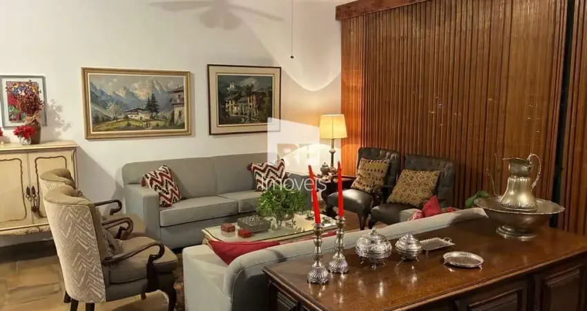 Apartamento para venda em Centro de 207.00m² com 3 Quartos, 1 Suite e 2 Garagens