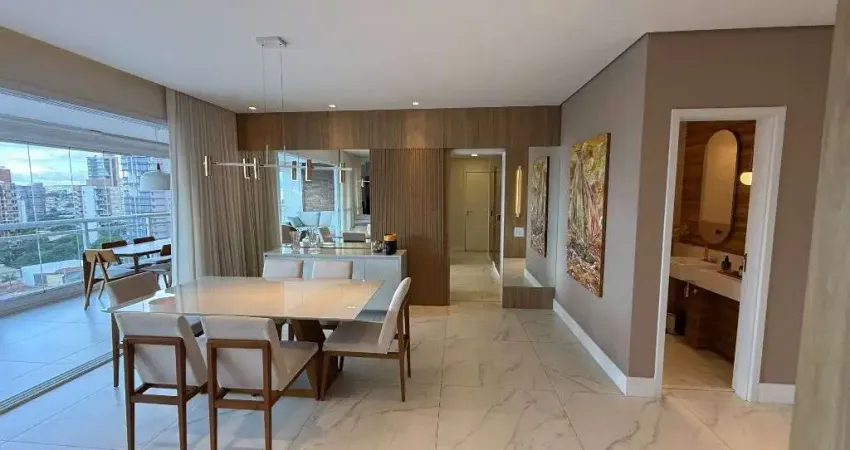 Apartamento para venda em Cambuí de 181.00m² com 3 Quartos, 3 Suites e 4 Garagens