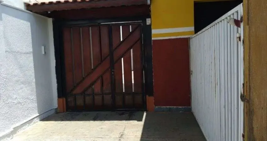 Casa para venda em Castelinho de 69.00m² com 3 Quartos, 1 Suite e 3 Garagens