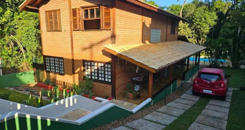 Casa de Condomínio para venda em Transurb de 255.00m² com 3 Quartos e 5 Garagens