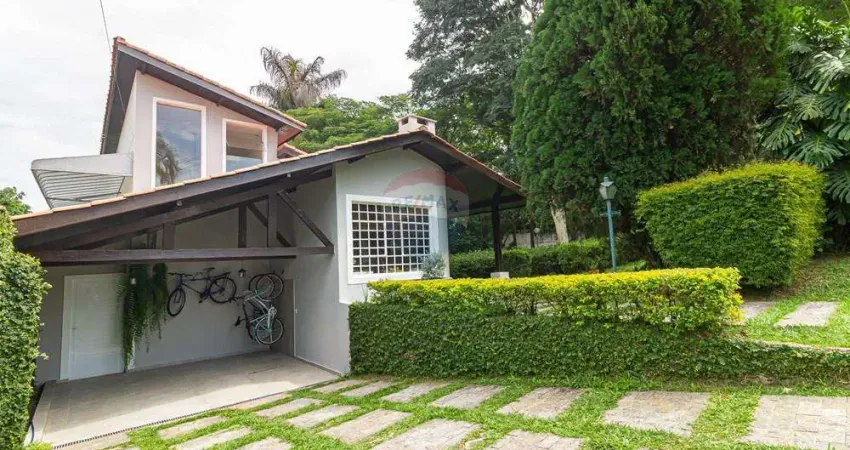 Casa de Condomínio para venda em Arujá Country Club de 221.00m² com 3 Quartos, 3 Suites e 2 Garagens