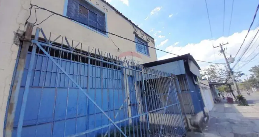 Galpão / Depósito / Armazém para venda em Cavalcanti de 120.00m² com 3 Quartos e 50 Garagens