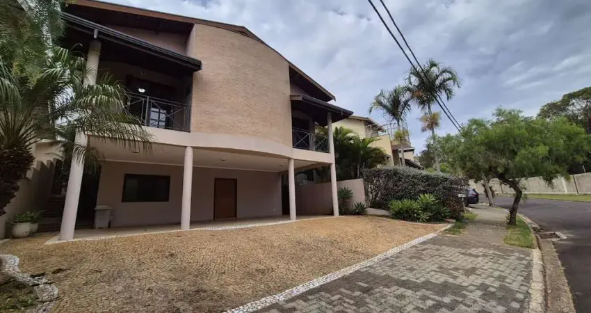 Casa de Condomínio para venda e aluguel em Condomínio Florada Da Mata de 265.00m² com 4 Quartos, 4 Suites e 7 Garagens