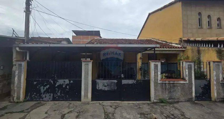 Casa para venda em Realengo de 120.00m² com 4 Quartos e 1 Garagem