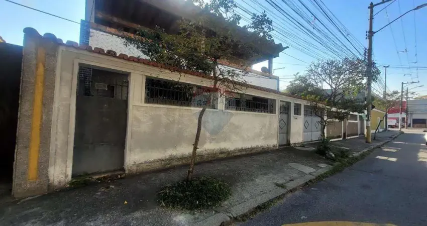 Casa para venda em Campinho de 708.00m² com 3 Quartos e 3 Garagens