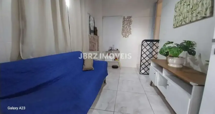 Casa para venda em Vila Todos Os Santos de 94.00m² com 2 Quartos e 1 Garagem