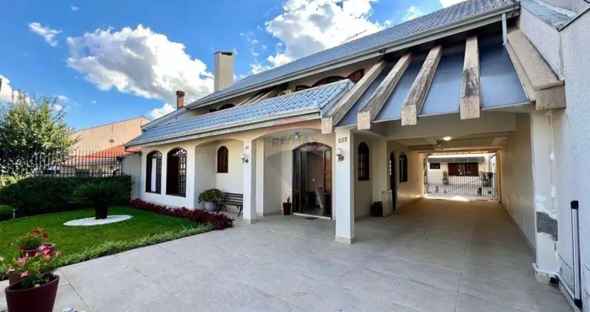 Sobrado para venda em Xaxim de 351.00m² com 6 Quartos, 1 Suite e 5 Garagens