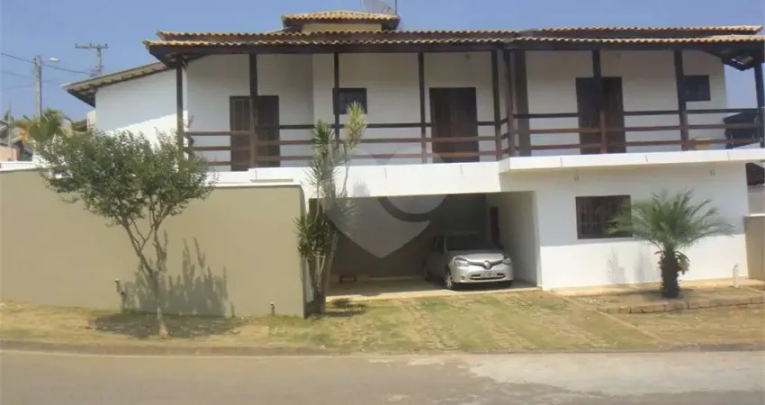 Casa de Condomínio para venda em Jardim Promeca de 270.00m² com 4 Quartos e 4 Garagens