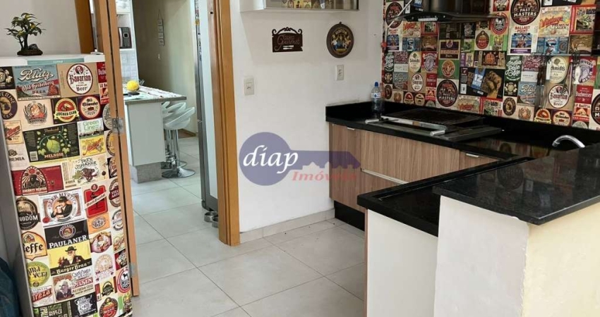 Ótimo sobrado no bairro Imirim com 4 dormitórios, sendo 1 suíte planejada, cozinha com armários embutidos, sala ampla para dois ambientes, área de ser
