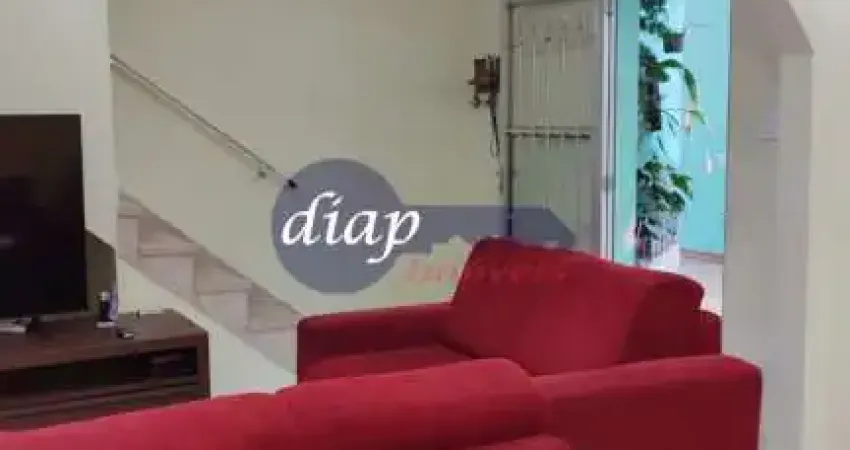 Ótimo sobrado no jardim brasil com 3 dormitórios, sendo 1 suíte com varanda, hall, cozinha, sala dois ambientes, 2 banheiros, área de serviço, despens