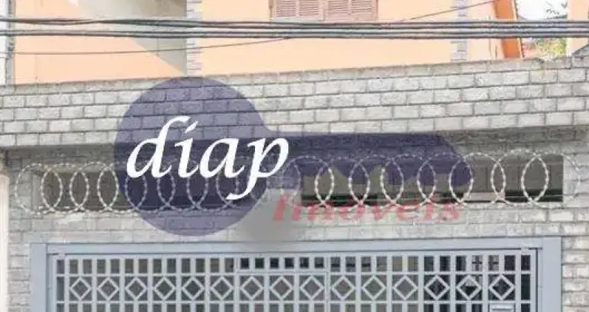 Ótima oportunidade!!!Terreno com 2 excelentes sobrados, com entrada única, garagem com portão automático e vagas para 2 carros. Sobrado da frente: com
