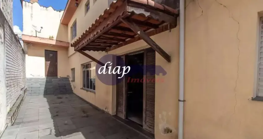 Excelente sobrado no bairro Chácara Belenzinho com 4 dormitórios, sendo 1 suíte com banheira de hidromassagem, sala para dois ambientes, cozinha com a