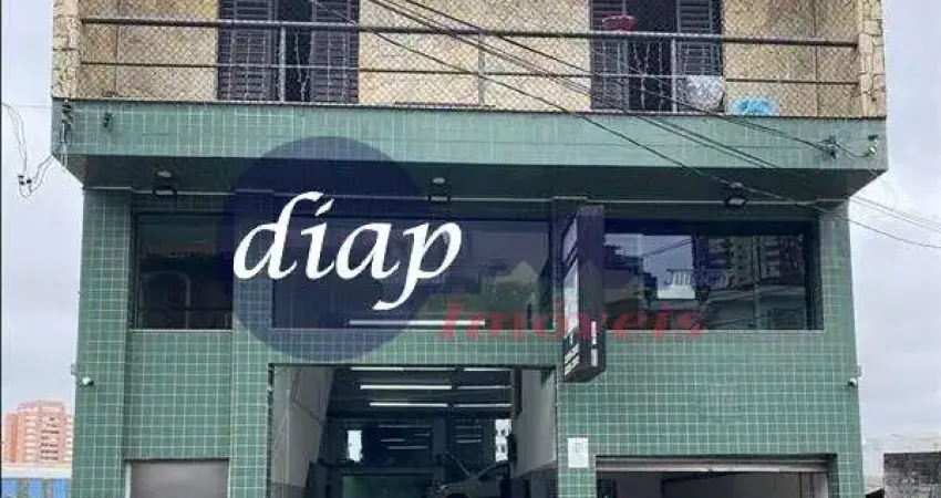 Excelente casa comercial no bairro chácara santo antônio com 3 dormitórios, sendo 3 suítes, possui dois pisos comerciais com copa e cozinha planejada,