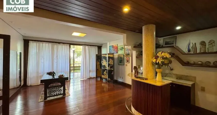 Vendo casa alto padrão com 7 dormitórios no Belvedere - Belo Horizonte