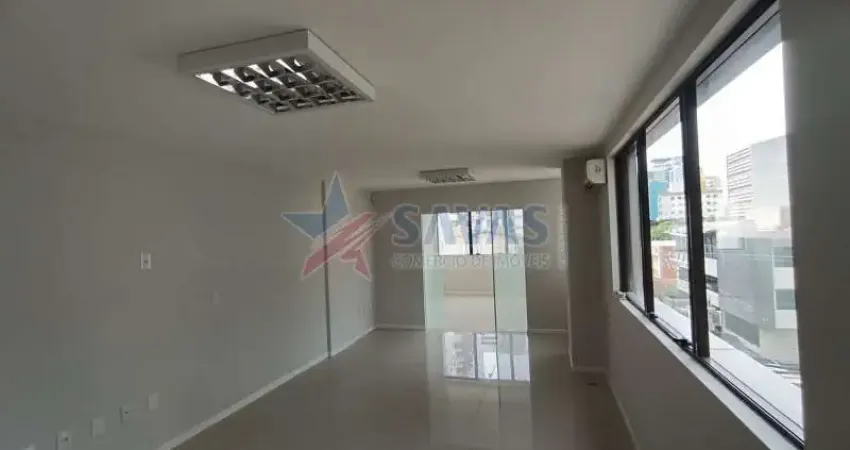 Sala comercial à venda na Rua Crispim Mira, Centro, Florianópolis