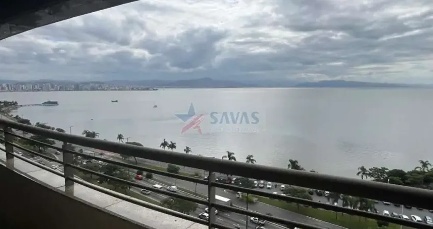 ELEGANTE APARTAMENTO FRENTE MAR - REQUINTE E SOFISTICAÇÃO