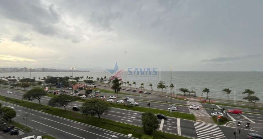 AMPLO 3 DORMITÓRIOS - FRENTE MAR - VISTA PANORÂMICA