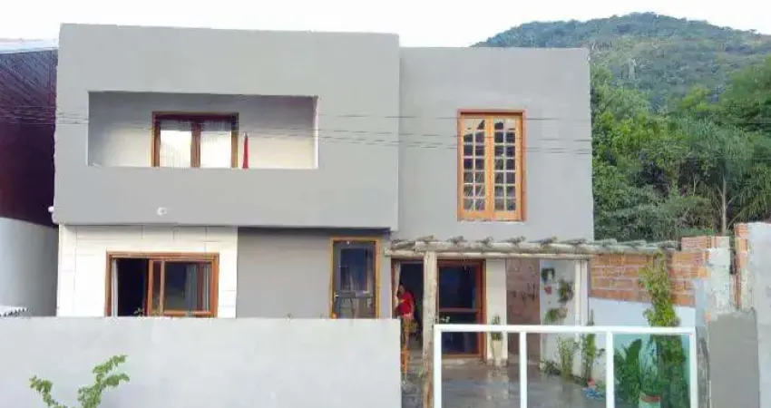Casa para Venda, Ribeirão Da Ilha, 3 dormitórios, 3 banheiros, 1 vaga