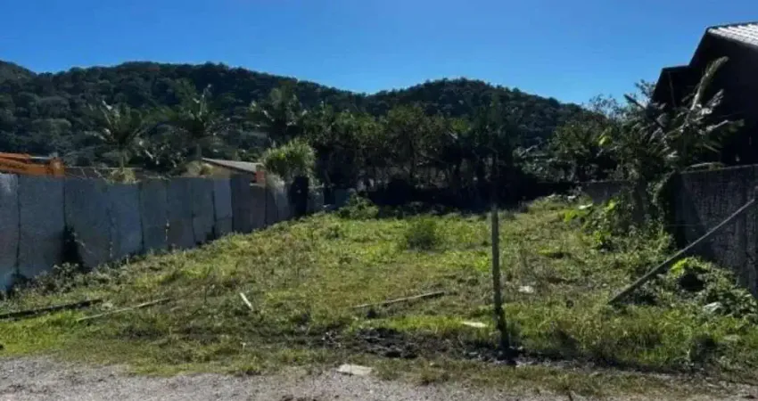 Terreno à venda no Pântano do Sul, Florianópolis