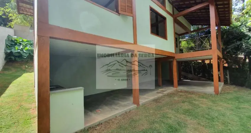 Casa à venda na serra da cantareira - mairiporã/sp - 3 quartos, 1 suíte, 2 salas, 3 banheiros, 2 vagas de garagem, 230m² no parque petrópolis.