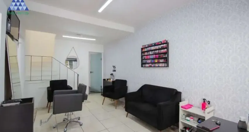 Casa com 3 quartos para alugar na Rua Maria Curupaiti, 389, Vila Ester, São Paulo