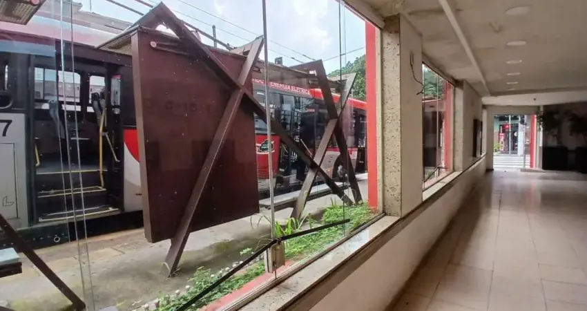 Ponto comercial para alugar na Rua Cardoso de Almeida, 1549, Perdizes, São Paulo