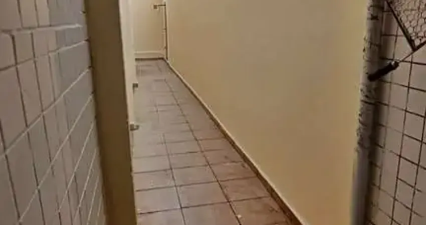 Casa Térrea à Venda – Conforto, Espaço e Lazer! No bairro do Marapé.