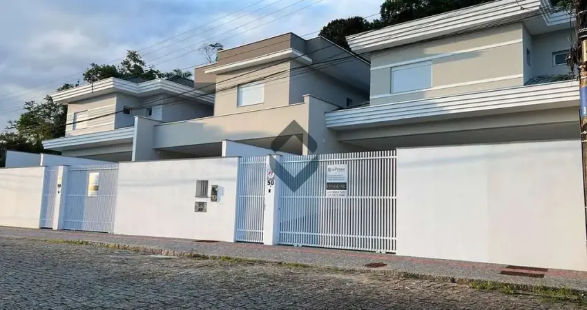Casa com 4 quartos à venda no Glória, Joinville 