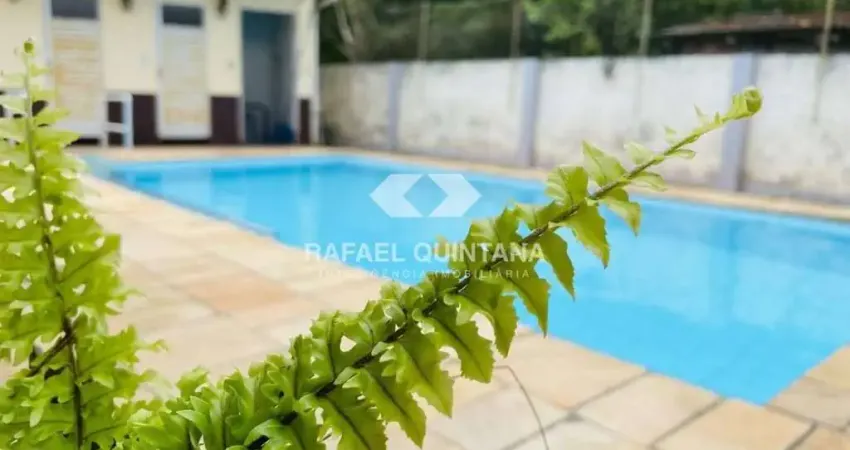 Alugar: casa 2 quartos, 1 vaga, piscina compartilhada, pomeranos, timbó - sc